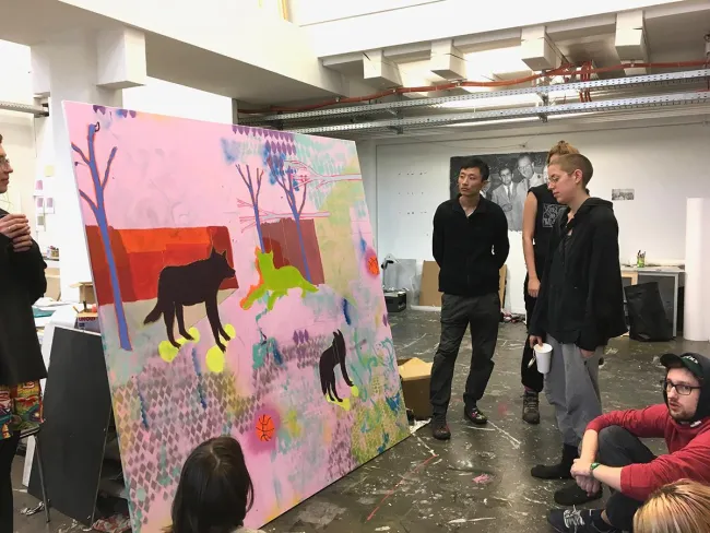 Ausstellungsvorbereitung: Wolfgang Günther zeigt seine neuen Bilder